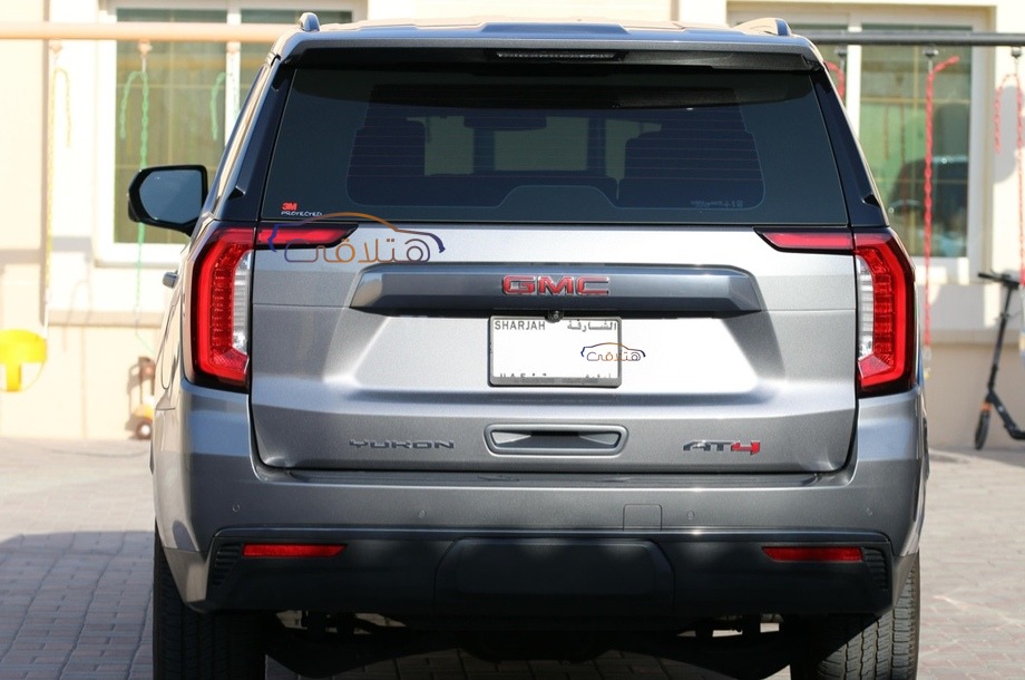 Yukon Gmc رمادي