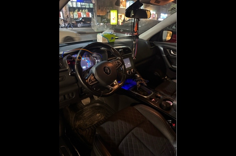 Kadjar Renault أزرق