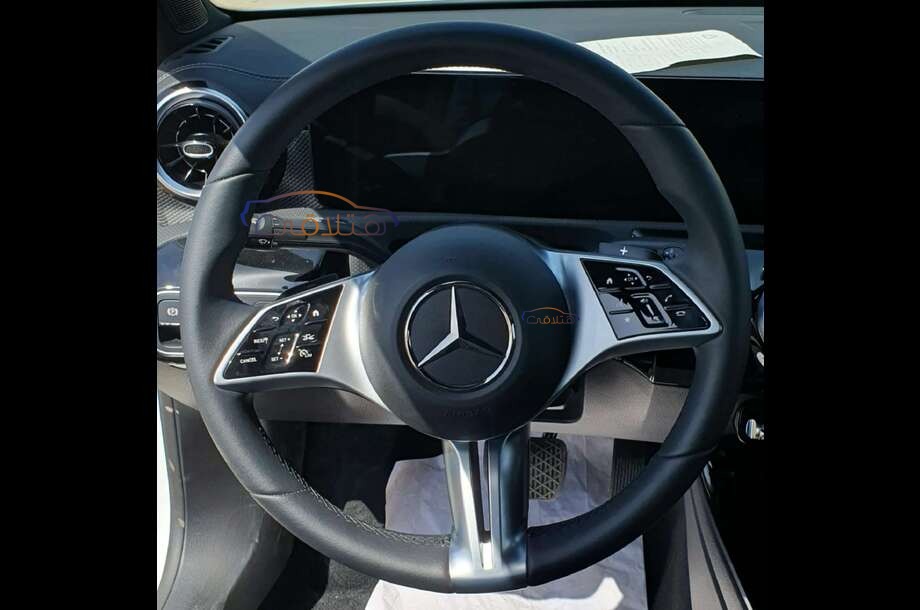 180 Mercedes أبيض