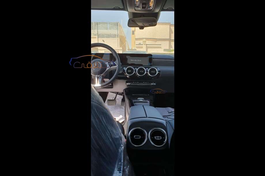 180 Mercedes أبيض