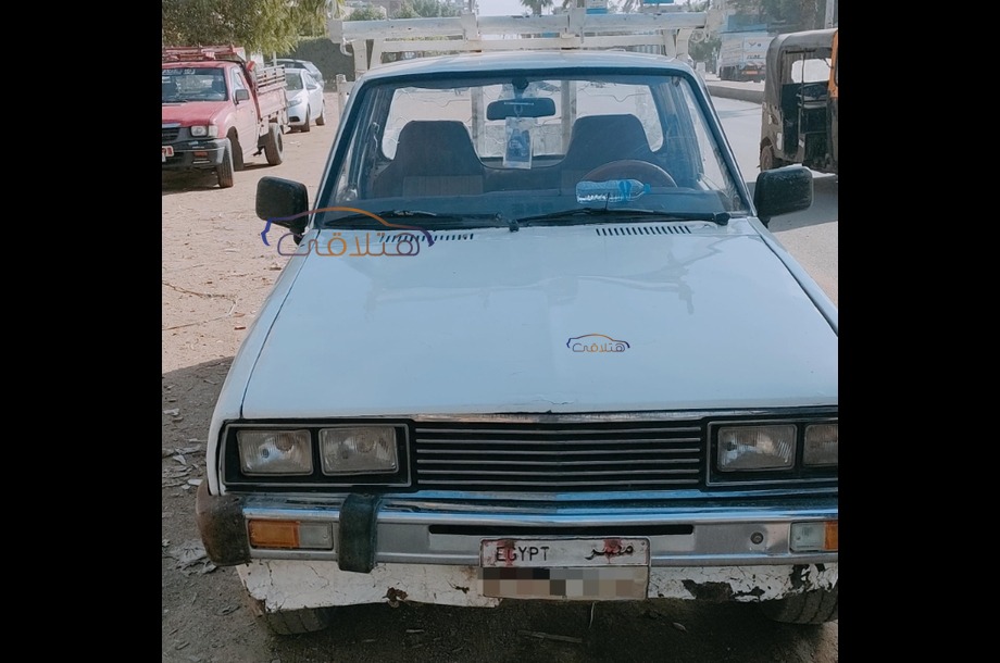 Pickup Mitsubishi أبيض