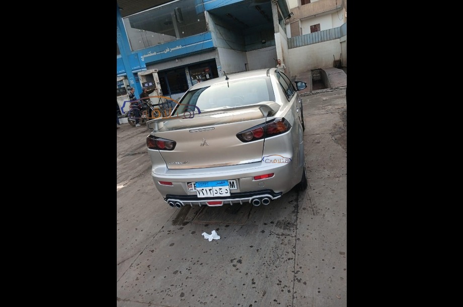 Lancer EX Shark Mitsubishi فضي