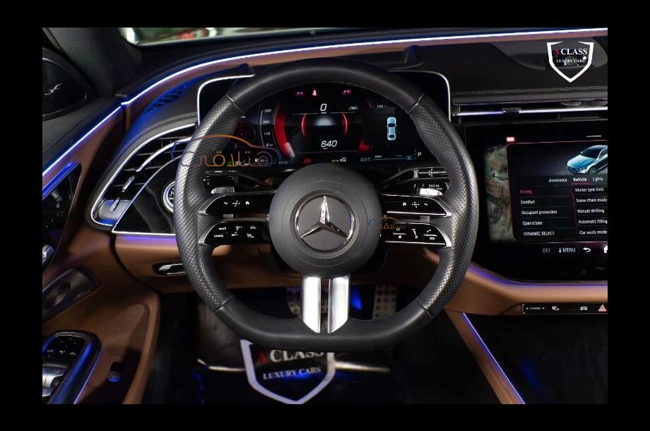 E 200 Mercedes أبيض