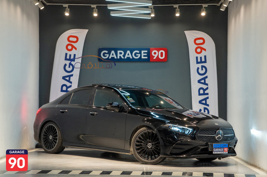 A 200 Mercedes أسود