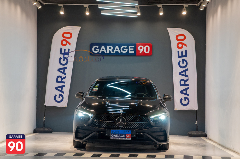 A 200 Mercedes أسود