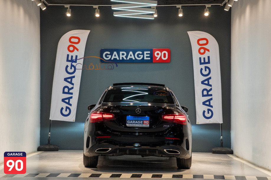 A 200 Mercedes أسود