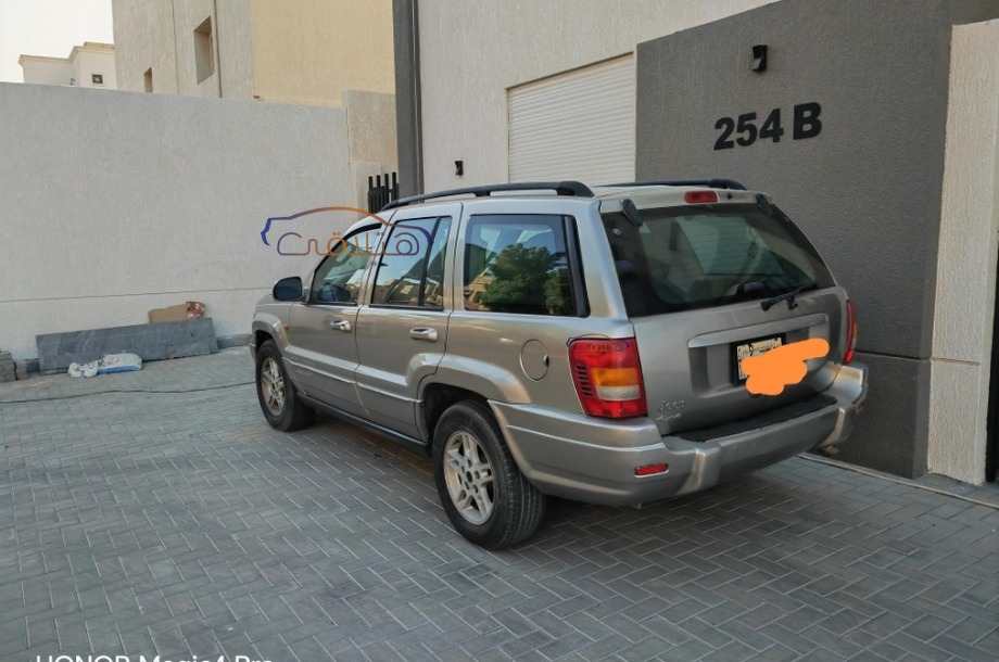Grand Cherokee Jeep Gold