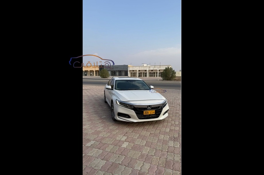 Accord Honda أبيض
