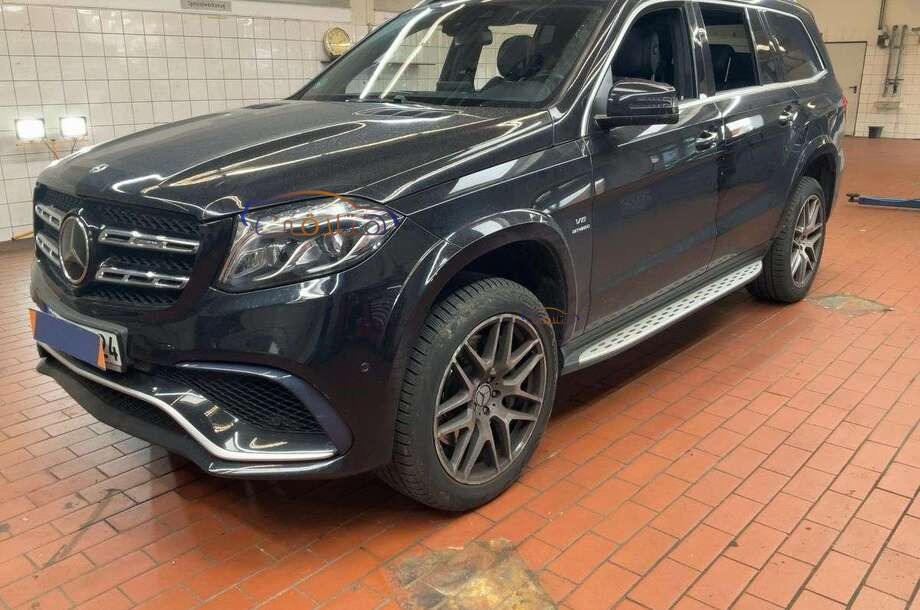 GLS Mercedes Black