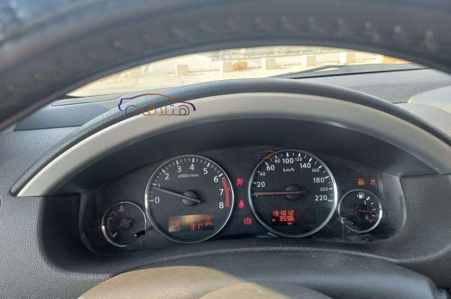 Pathfinder Nissan Silver