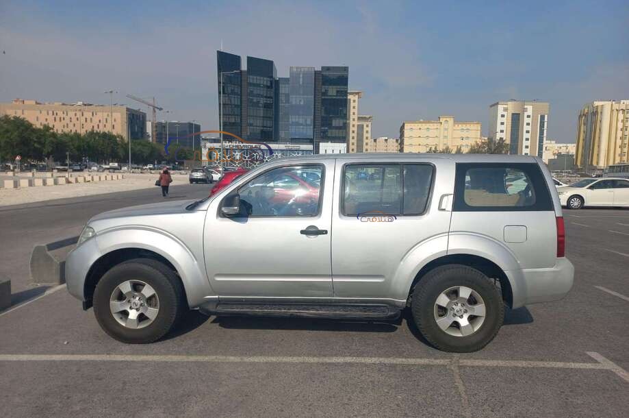 Pathfinder Nissan Silver