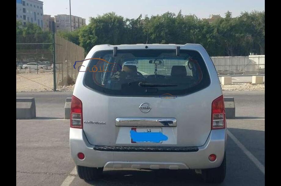 Pathfinder Nissan Silver