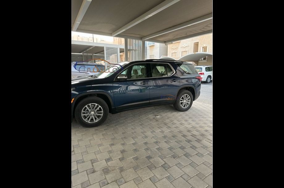 Traverse Chevrolet الأزرق الداكن