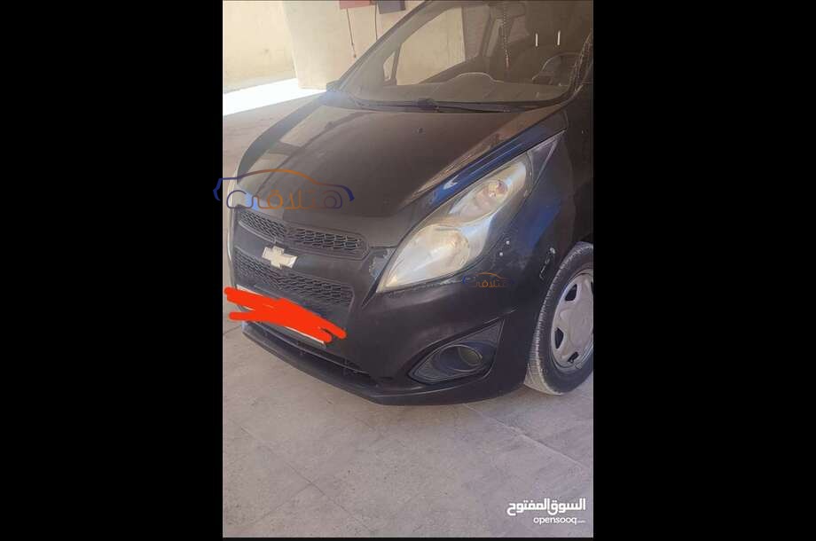 Spark Chevrolet أسود