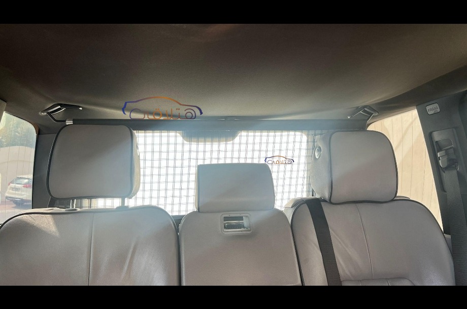 Range Rover Land Rover بترولي