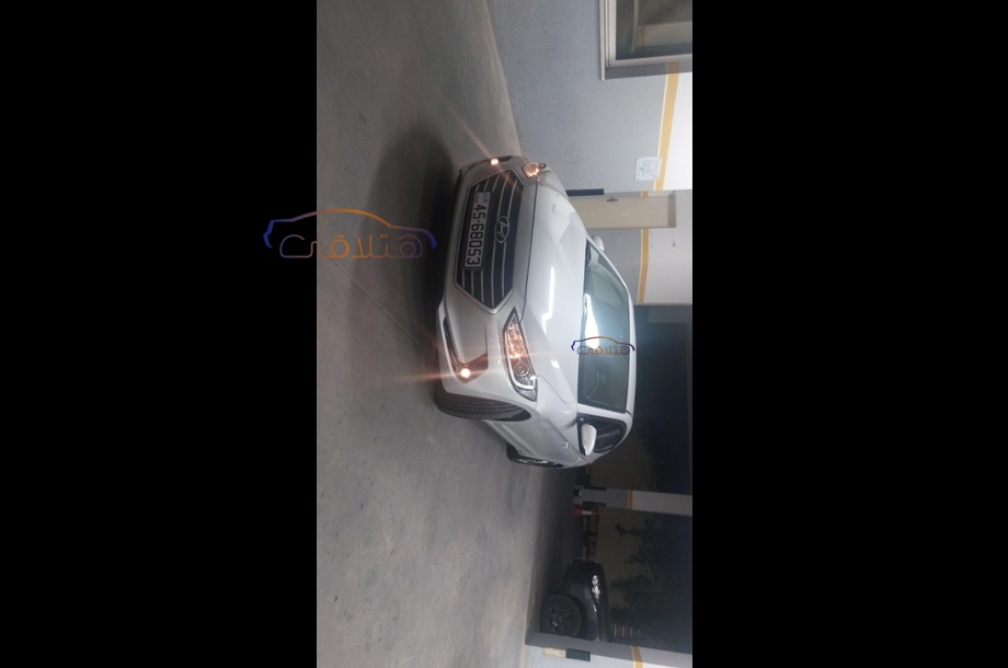 Avante Hyundai فضي