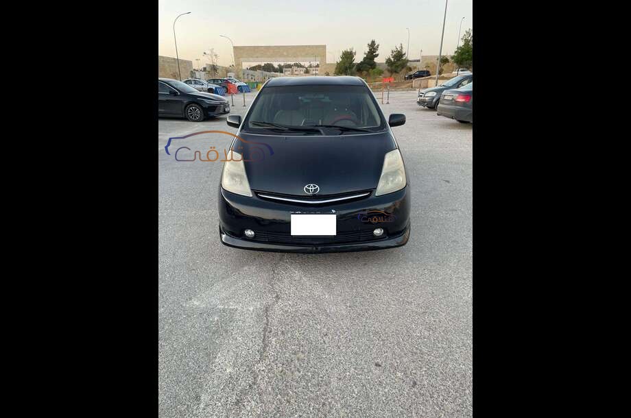 Prius Toyota أسود