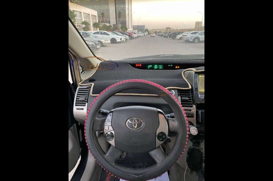 Prius Toyota أسود
