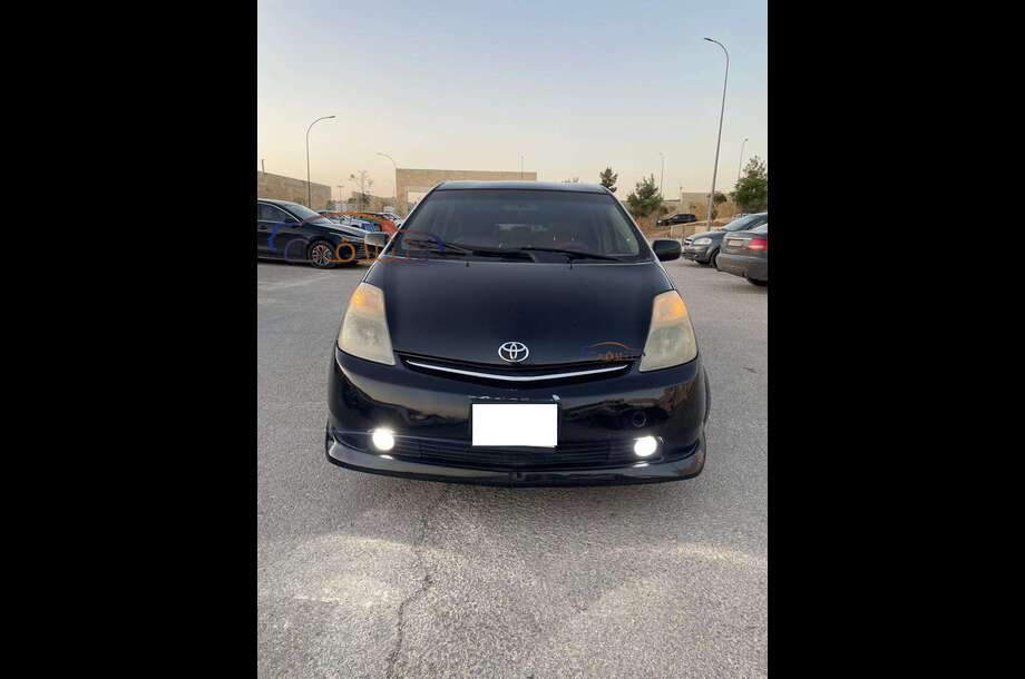Prius Toyota أسود