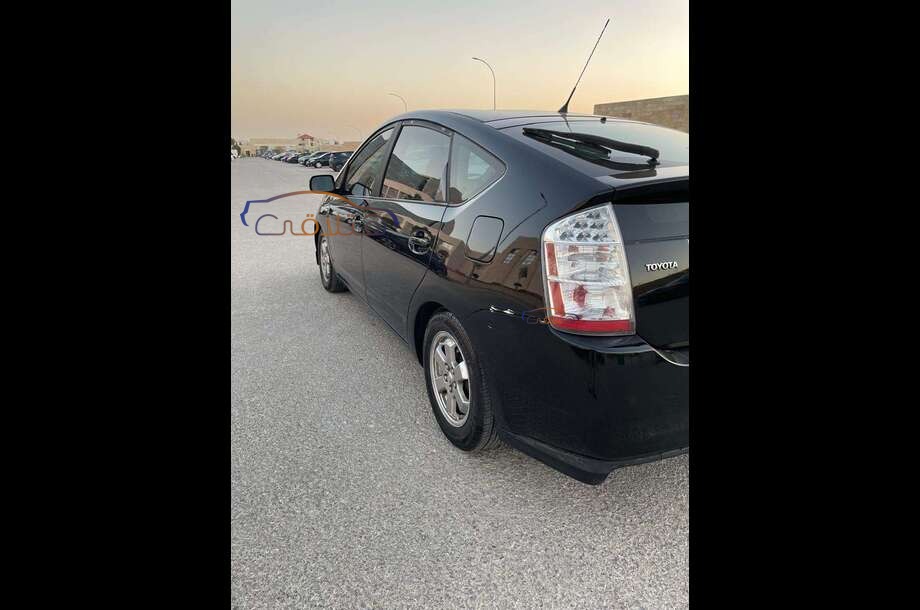 Prius Toyota أسود