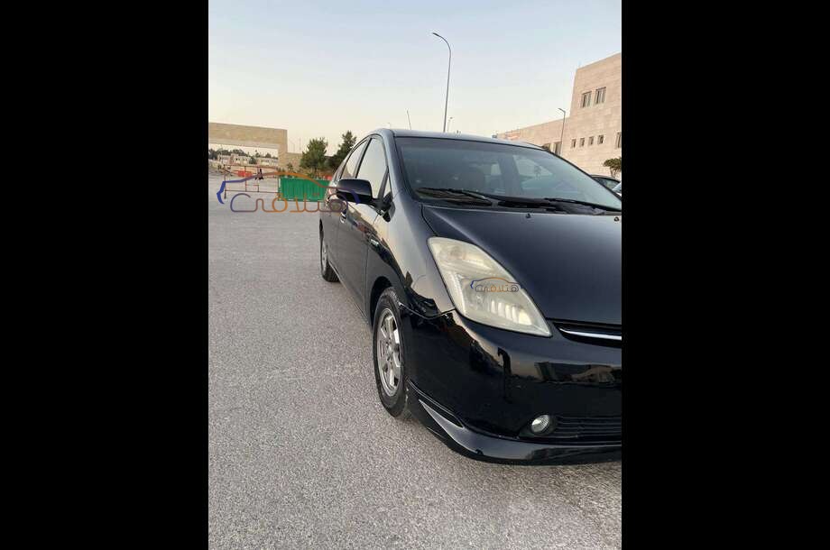 Prius Toyota أسود