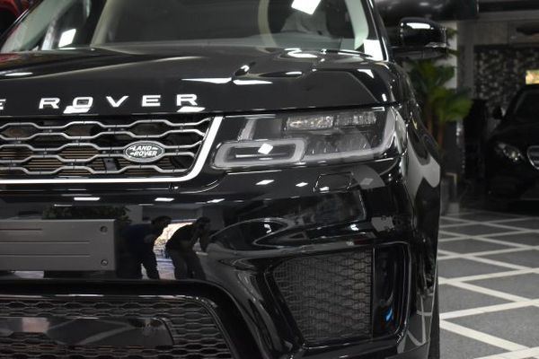     Land Rover Velar 2019 Automatic / Dynamic SE New Cash or Installment