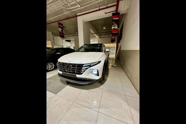     Hyundai Tucson 2024 A/T / BLACK DIAMOND New Cash or Installment