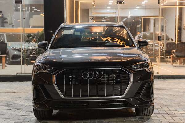     Audi Q3 2024 A/T / S-Line New Cash or Installment