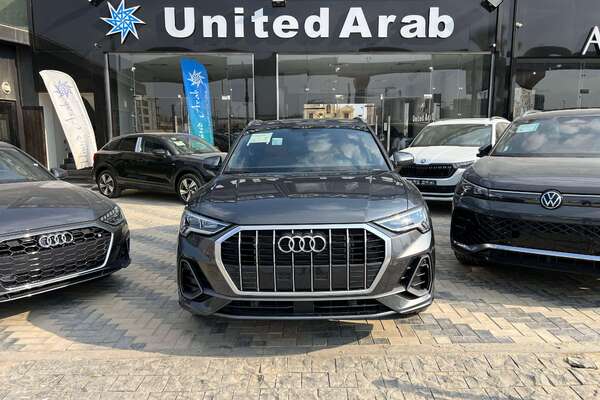     Audi Q3 2024 A/T / Sport back New Cash or Installment